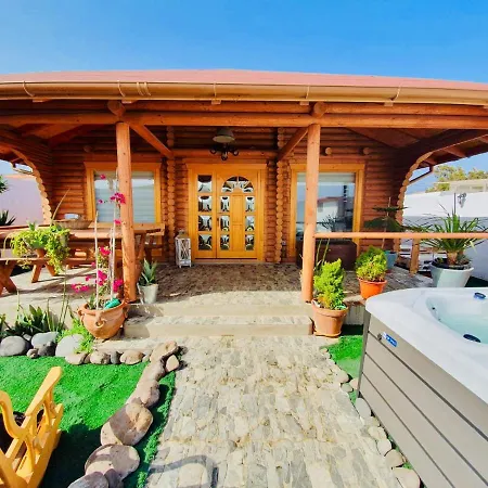 Wild House Las Palmas / Gran Canaria