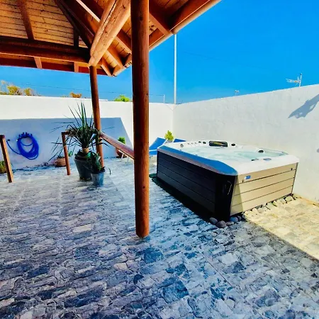 Wild House Las Palmas / Gran Canaria